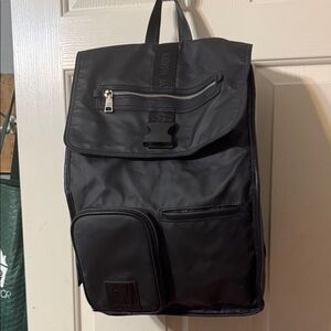 Steve Madden Black Backpack - Zipper Adjustable Straps